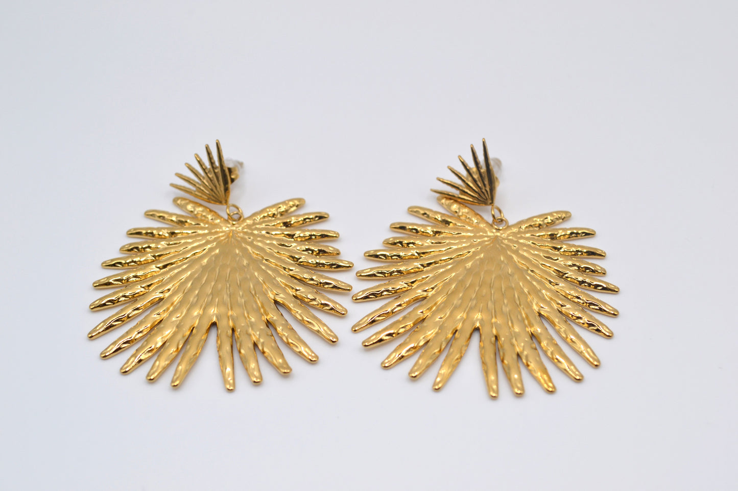 Les boucles d'oreilles "Isis"