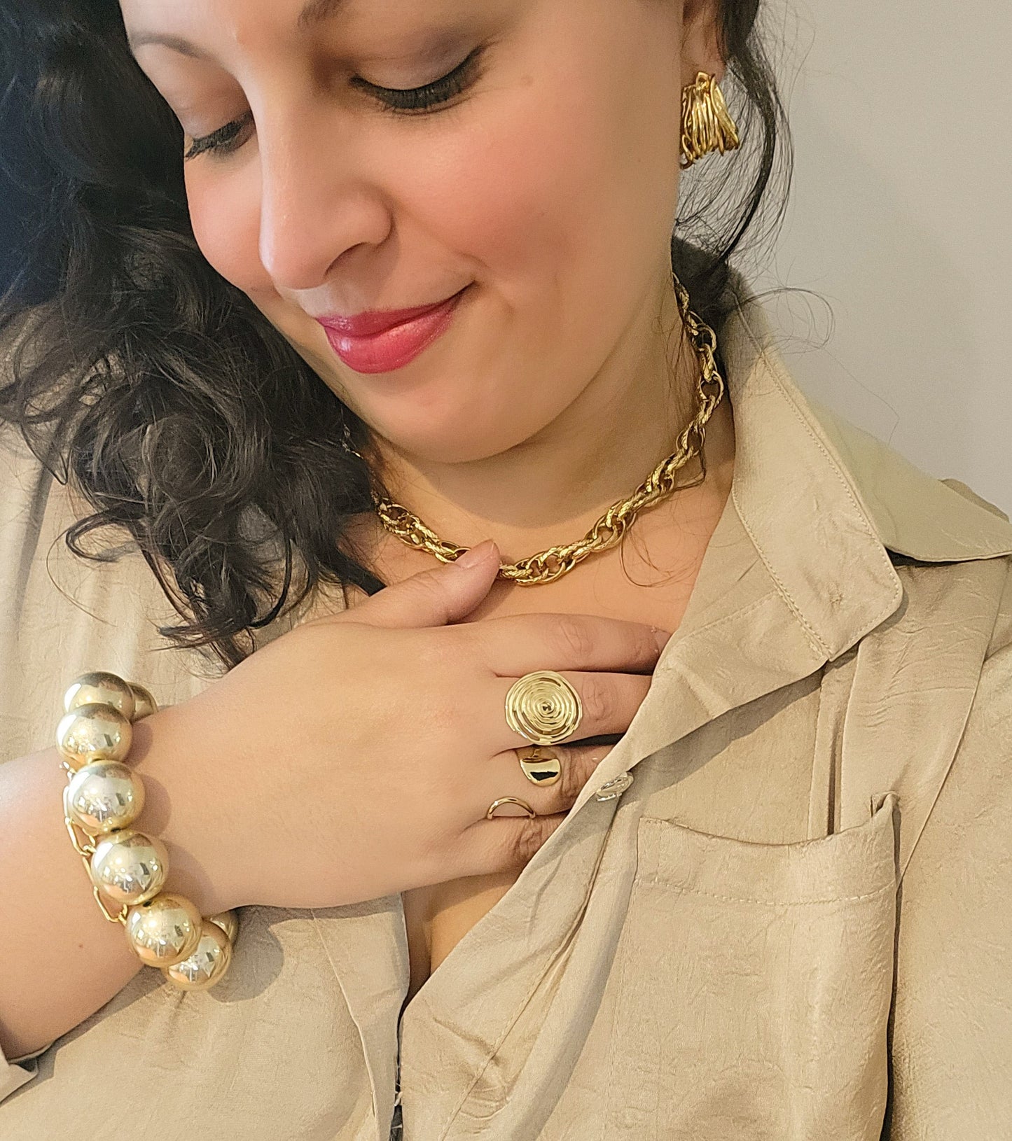 Le collier "Bonnie" doré en acier inoxydable