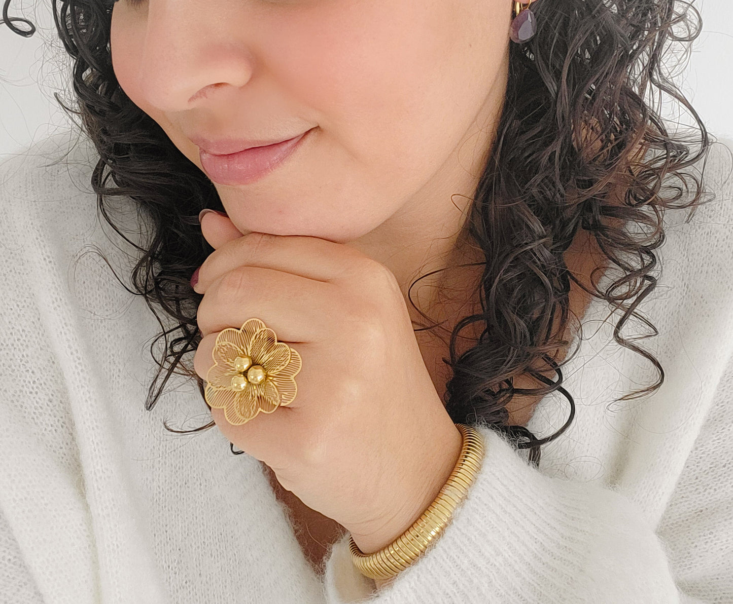 La bague "Camélia"