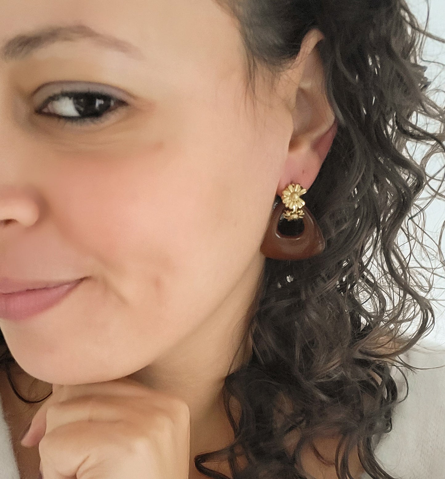 Les boucles d'oreilles "Alma"