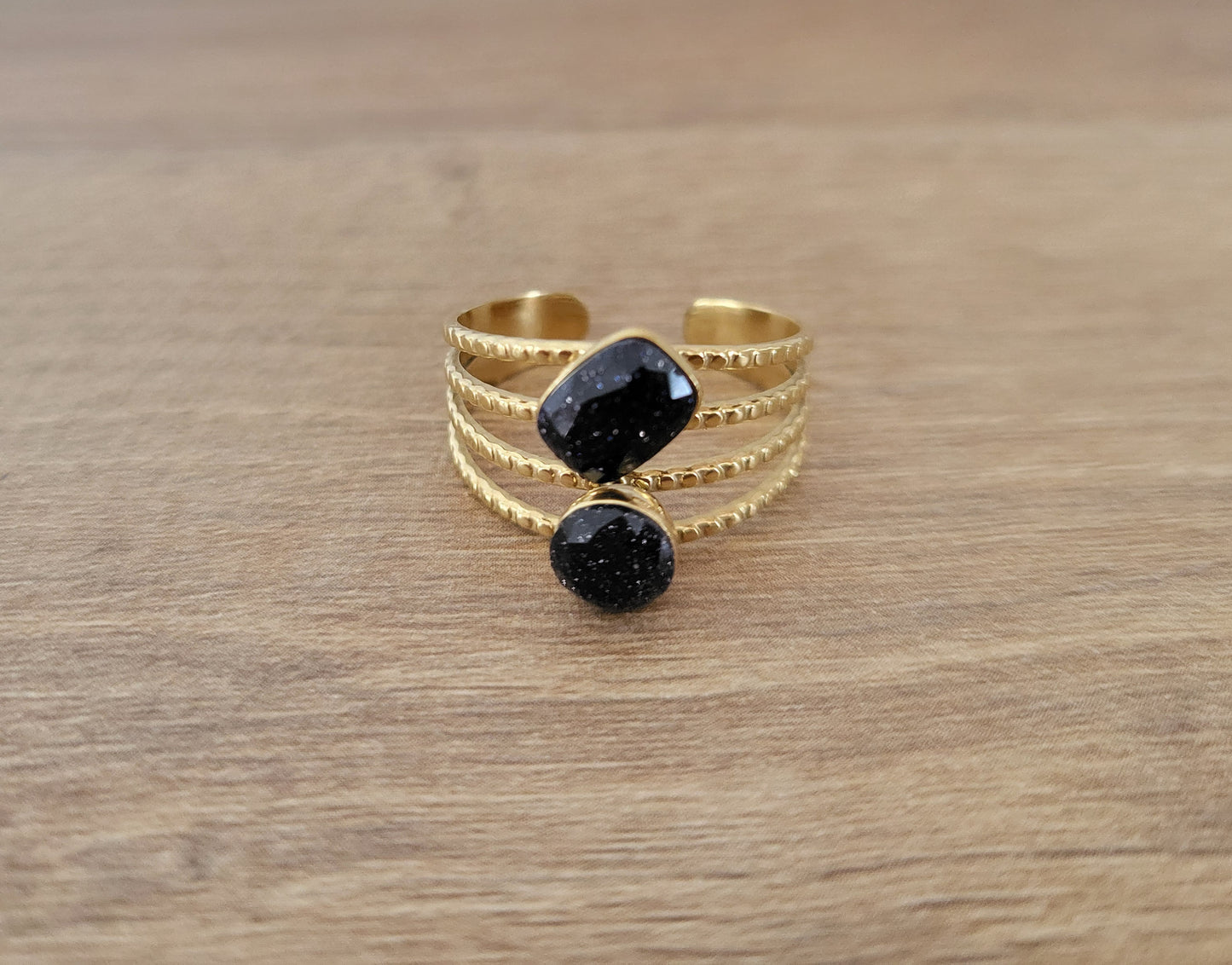 La bague "Shayn"