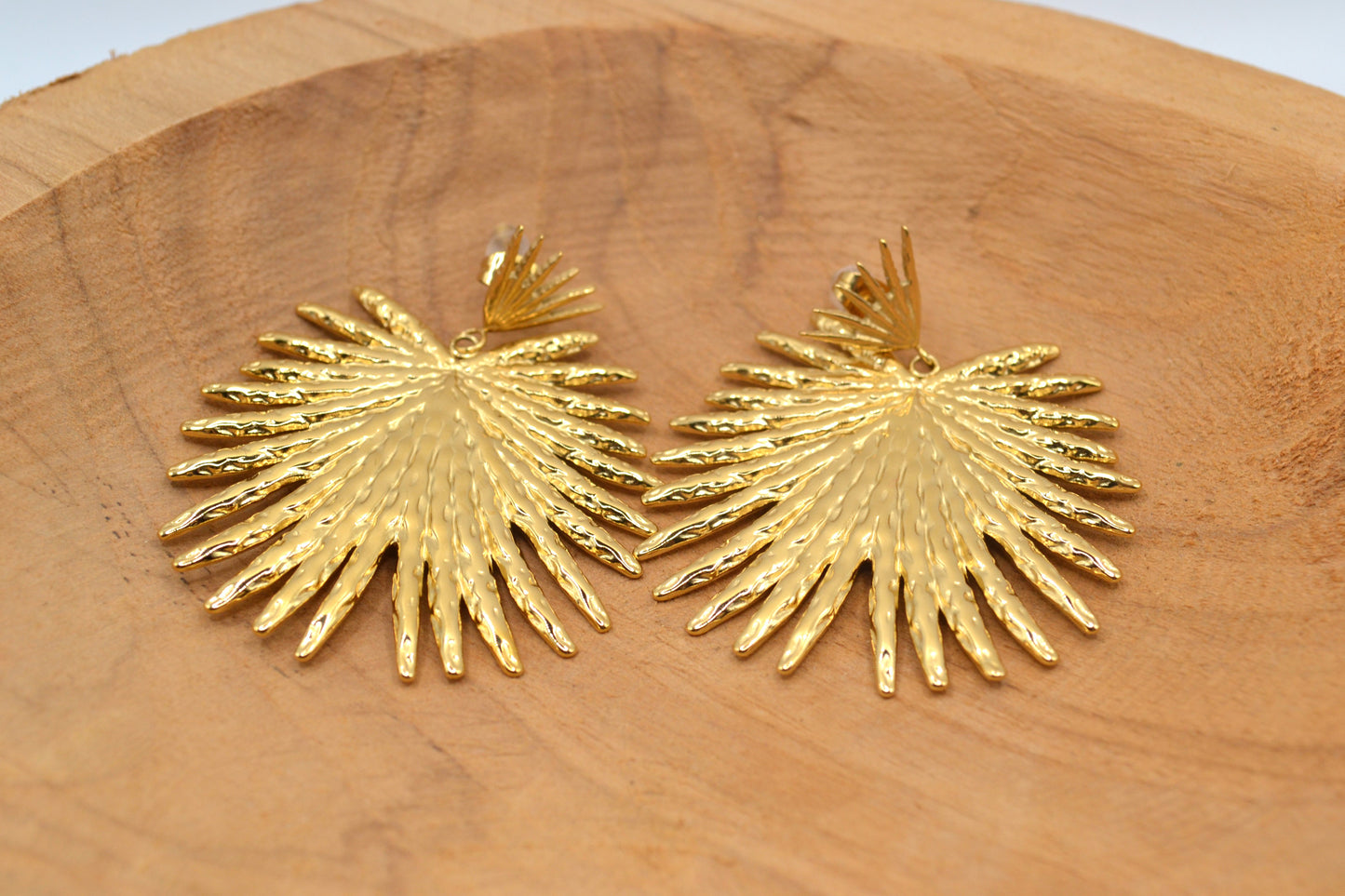Les boucles d'oreilles "Isis"