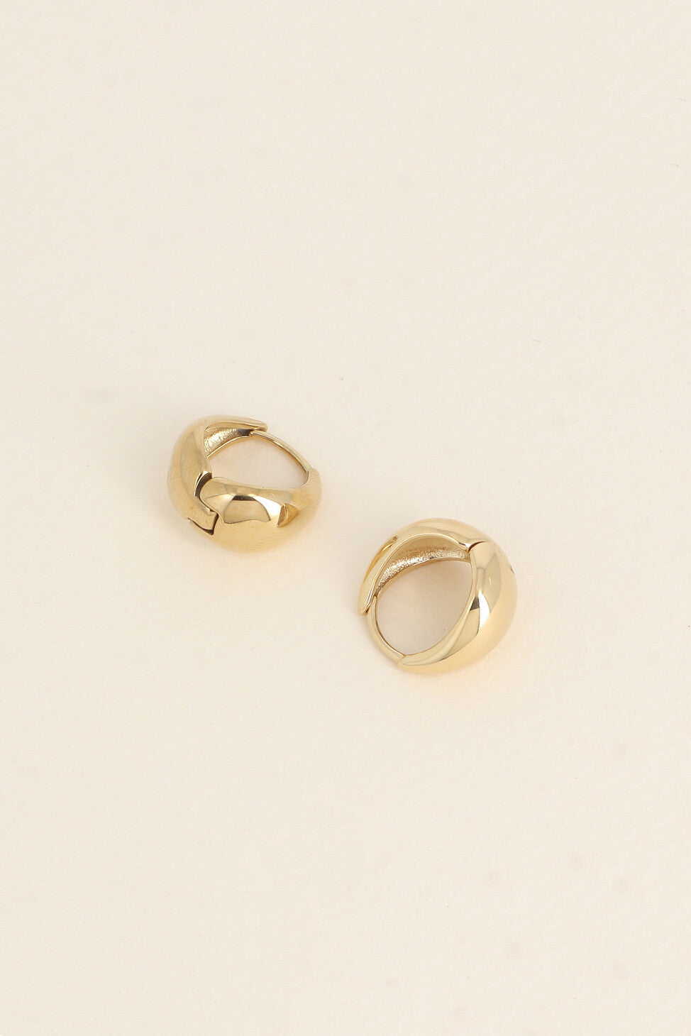 Les boucles d'oreilles "Edna"