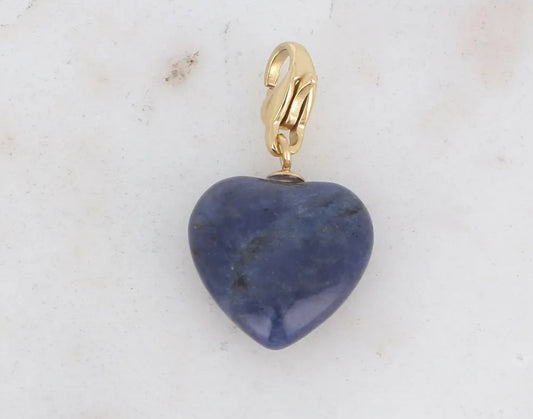 Le charm "Coeur" en sodalite
