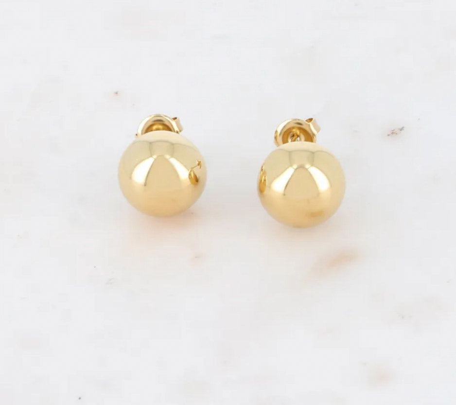 Les boucles d'oreilles CASSIE