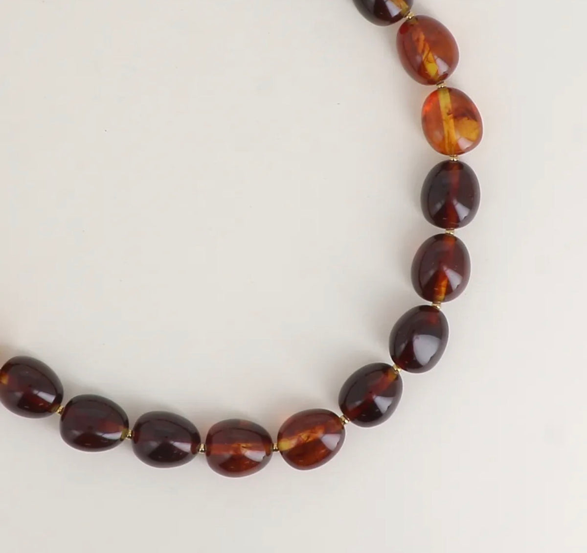 Le collier WYLIA