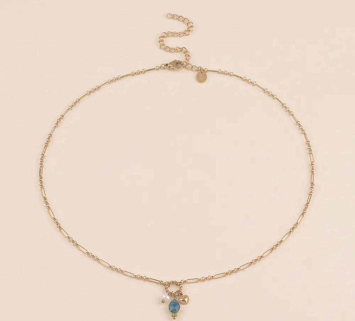 Le collier OPALINE