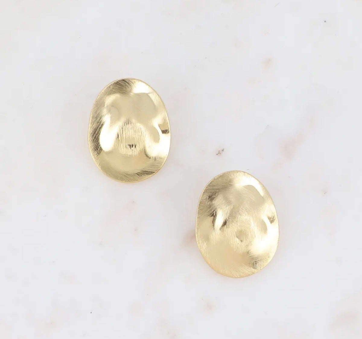 Les boucles d'oreilles ORNELLA