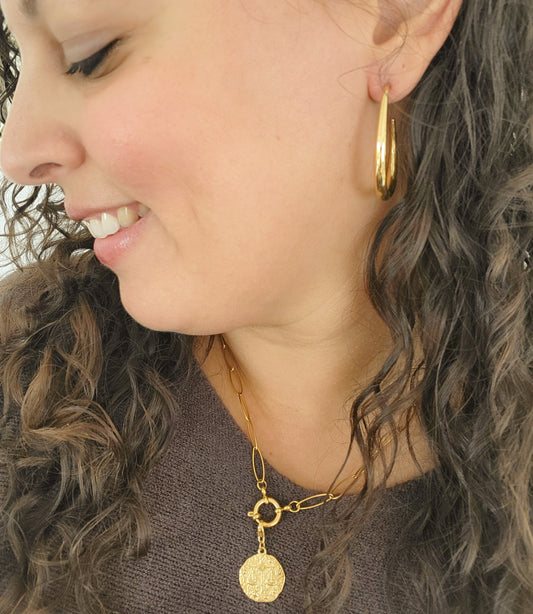 Les boucles d'oreilles "Loryana"