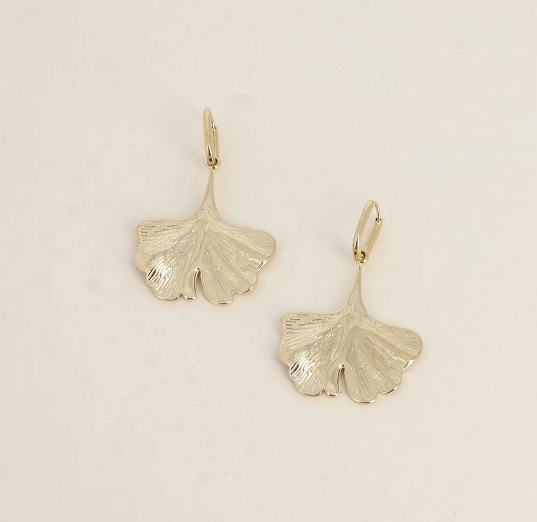 Les boucles d'oreilles "Gingko"