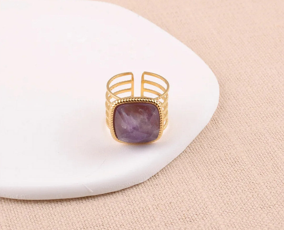 La bague "Lyra" en améthyste