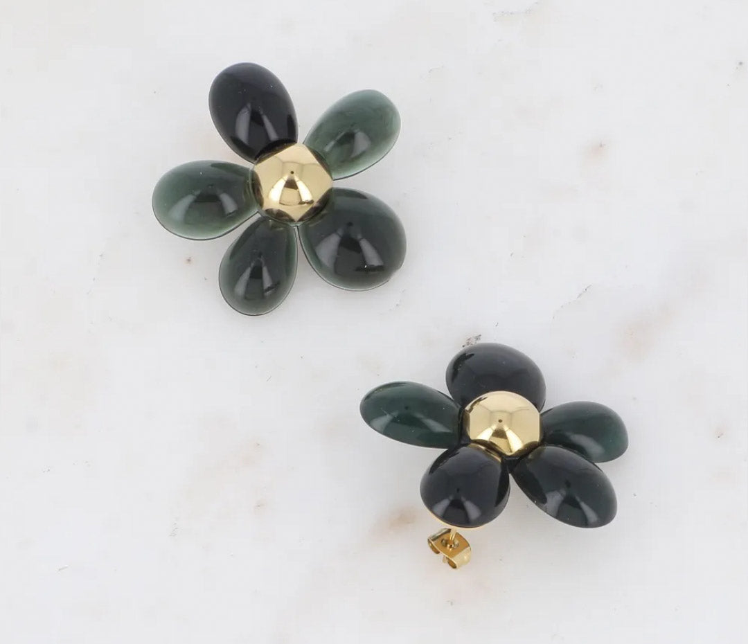 Les boucles d'oreilles ALERIA