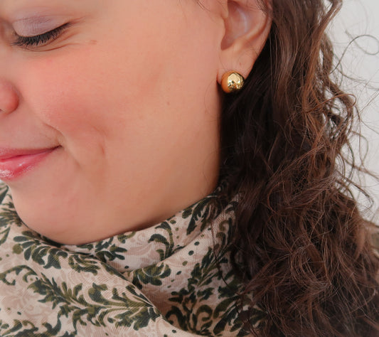 Les boucles d'oreilles CASSIE