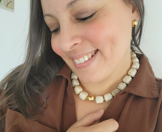 Le collier MARILOU - Beige