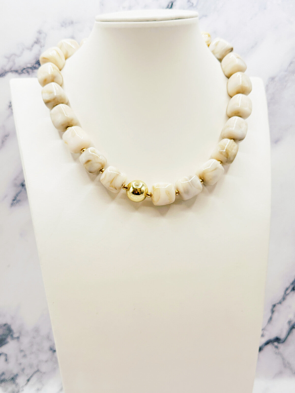 Le collier MARILOU - Beige